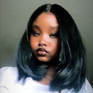 Meet your Posher, Dakota